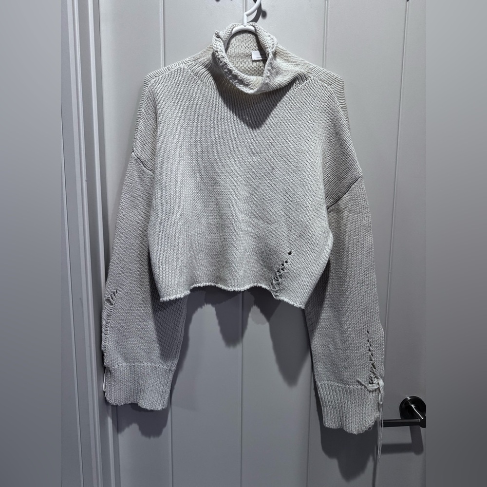 OAK + FORT Cropped Turtleneck Sweater in off white